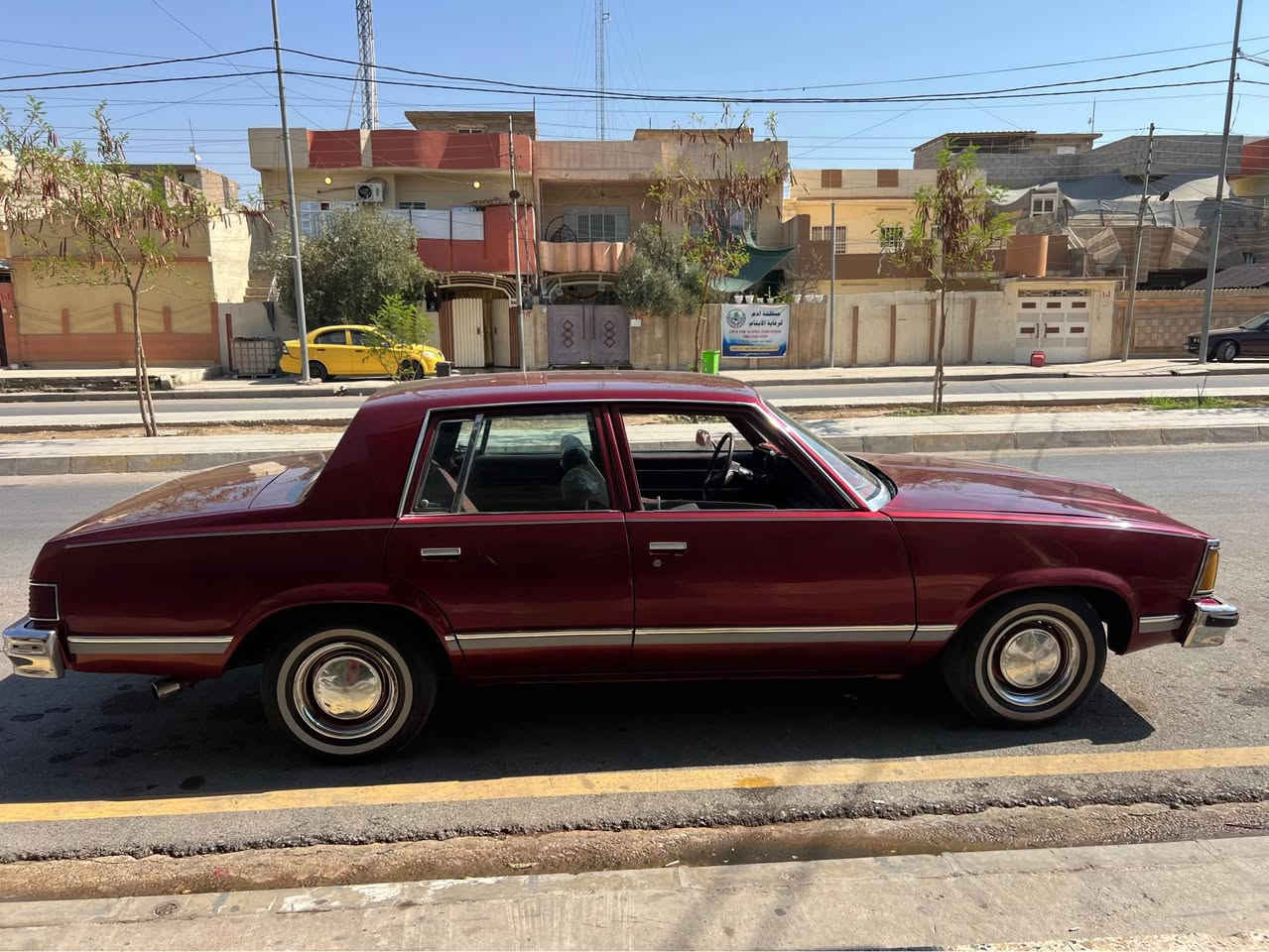 ماليبو موديل 1980 
سنويه جديده وهزه جديد باسمي 
مداور ثاني يوم 
محرك بشرط 
كير اوتماتيك بشرط 
كهربائيات كلها شغاله 
دشبولها شغال 
هندبريك شغال 
اريل كهربائي
سنتر لوك 
جامات كهرب 
سياره حلوه مصبوغه عام جماليه بسبب تقحيل 
بيها ملاحضات بسيطه 
للاستفسار ***********/*********** موصل, نينوى
