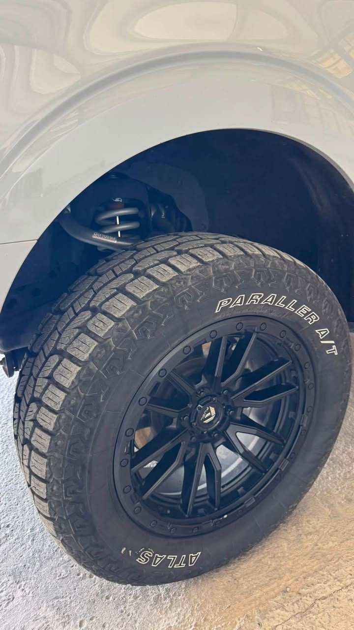 🔥 للبيع فورد F-150 XLT موديل 2023  السياره 75 🔥

السيارة نظيفة ومرتبة من الداخل والخارج، استعمال شخصي ومهتم بيها.

✅ محرك 3.5 لتر
✅ ممشى 92 ألف
✅ كابينة كبيرة Crew Cab
✅ دفع رباعي 4×4
✅ تشغيل بصمة
✅ شاشة لمس كبيرة ونظام كار بلي
✅ كاميرا خلفية وحساسات كامرات 360 دراجه 5 كامرات 
غلاف بدي جلد 
✅ مكيف إلكتروني منفصل قطعتين 
✅ مثبت سرعة وتحكم من الستيرن
✅ مقاعد قماش نظيفة
✅ إنارة LED
✅ ويل اسود 
ترفيع السياره مرتب من امريكا 
✅ تايرات أوفرود
✅ ستيب جانبي
✅ لون سموك مميز
حادث سياره جاملغ خلفي خلف ال سائق فقط 

📍 العنوان: بغداد – البنوك
📞 رقم الهاتف: ***********
