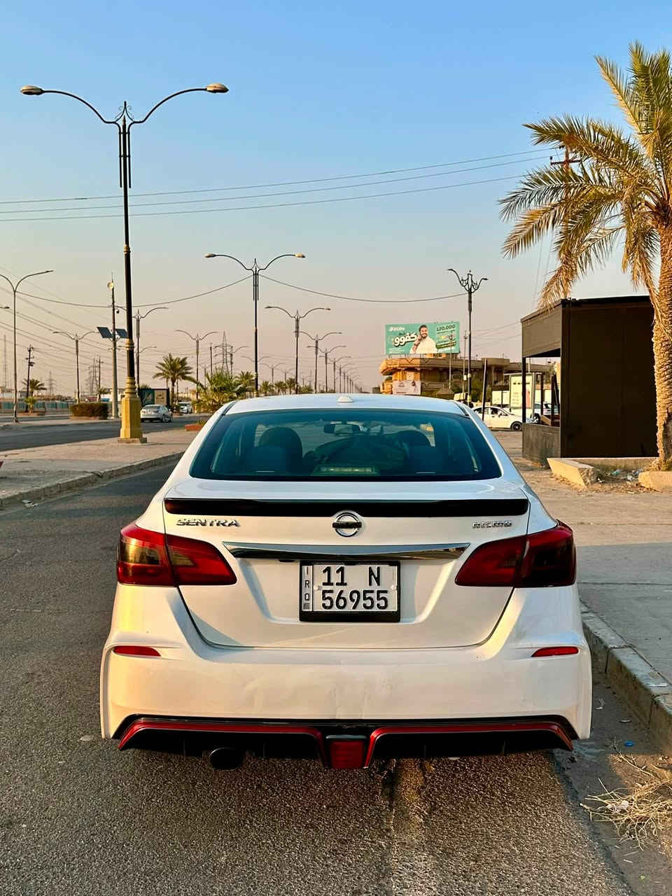 نيسان سنترا نسمو اصل الفئة الرياضيه اعلى شي
موديل ٢٠١٩ 

محرك السيارة 1600 توربوا بقوة 188 حصان✈️

فول مواصفات 

كشنات رياضيه حضن وتدفئه 

داخل كاربون فايبر 

سيارة رياضية قوية سرعة وانطلاقة رهيبه 

ماشية ١٠٨ رقم بغداد تحويل بنفس اليوم سيارة جاهزة من كلشي 

حادثها بس دعاميه خلفيه موضوح بالصور وبيها طخه بالعراق هم منزلها بالصور وبيها اثر حالوب خفيف بالقمارة

السعر المطلوب ١١٢ وبيها مجال قليل 

***********
