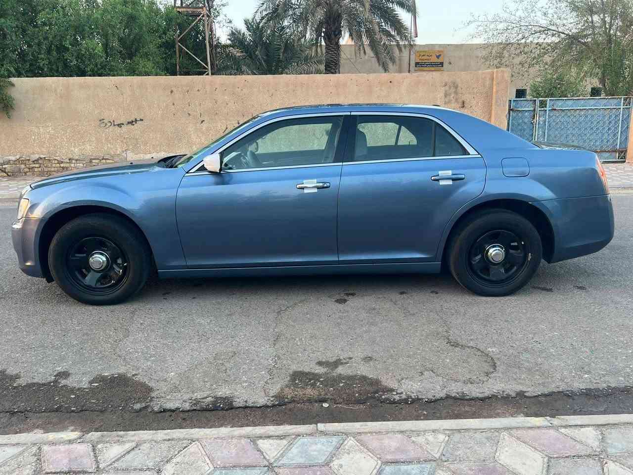 السلام عليكم اوباما وارد كندي موديل2011 كفاله وبيها رشات صبغ قطعتين فقط مكينه وكير3600 جدد تخم تاير جديد حداديه جديده كهربائيات كلها شغاله  تبريد ثلج سنويه 2028 السياره مال جناي   مكان السياره ميسان العماره السعر 125 وبيها مجال رقم الهاتف ***********

