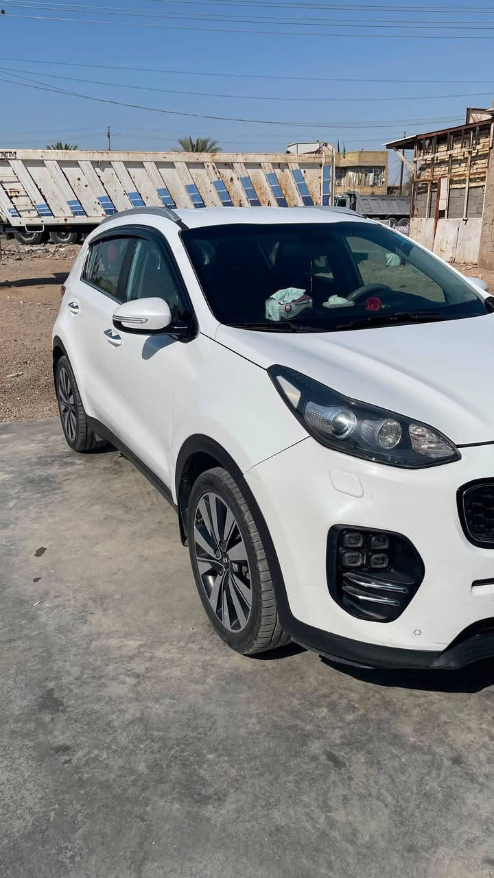 سبورتج 2018 خليجي رقم بغداد ماشية 131 ونص بيها بارد بالجنطه وشبرين بالدعامية الامامية صبغ و التكمه مال الصدر قبل فتره انطخت بعدها ما مصلحها سعرها 170 ورقه  
وبيها مجال للطيبين 
***********
