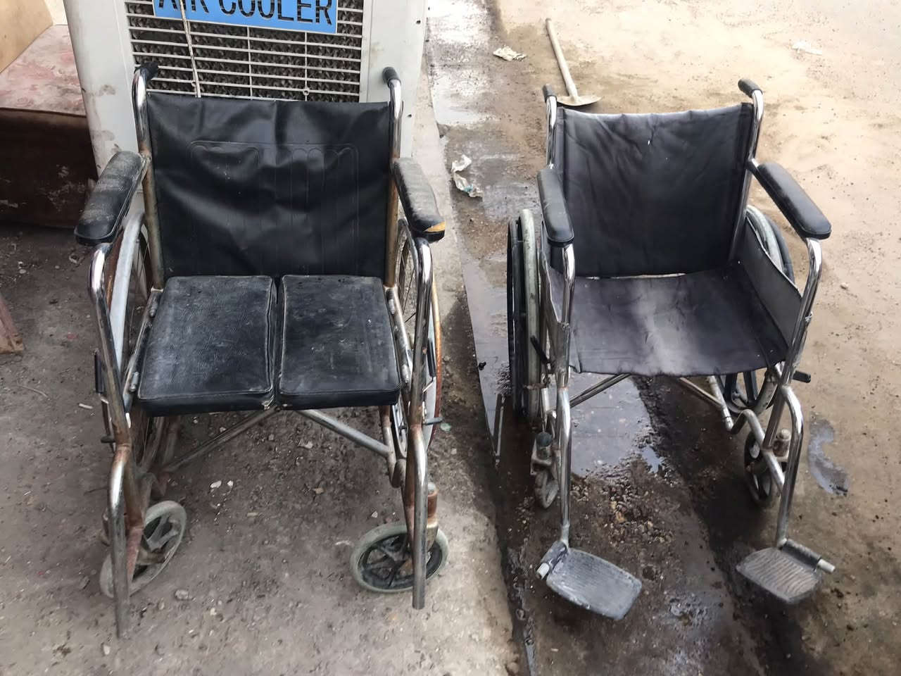 للبيع عرباين معوقين عدد 2 نضيفات يتطبكن السعر 80 الف .

العنوان بغداد بوب الشام للاتصال *********** .
