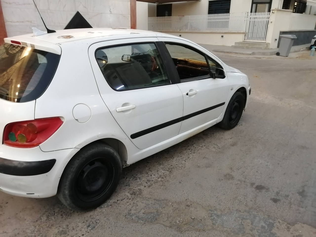 اسلام عليكم
بيجو 307 مديل 2005 ماشيه216الف سنويه لل31هزه جديده السياره جافيه مكينه وكير خير من الله التبريد راديتر جديد وكمبريسر مال تفصيخ نضيف شديت طلع بيه ليك بل فريز وتركته السعر32 بيه مجال بسيط مكاني بغداد اليرموك
***********
