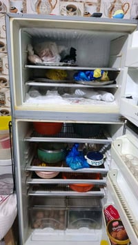 ثلاجه شغاله تبريد وتجميد شرط السعر ١٥٠ 07018683618