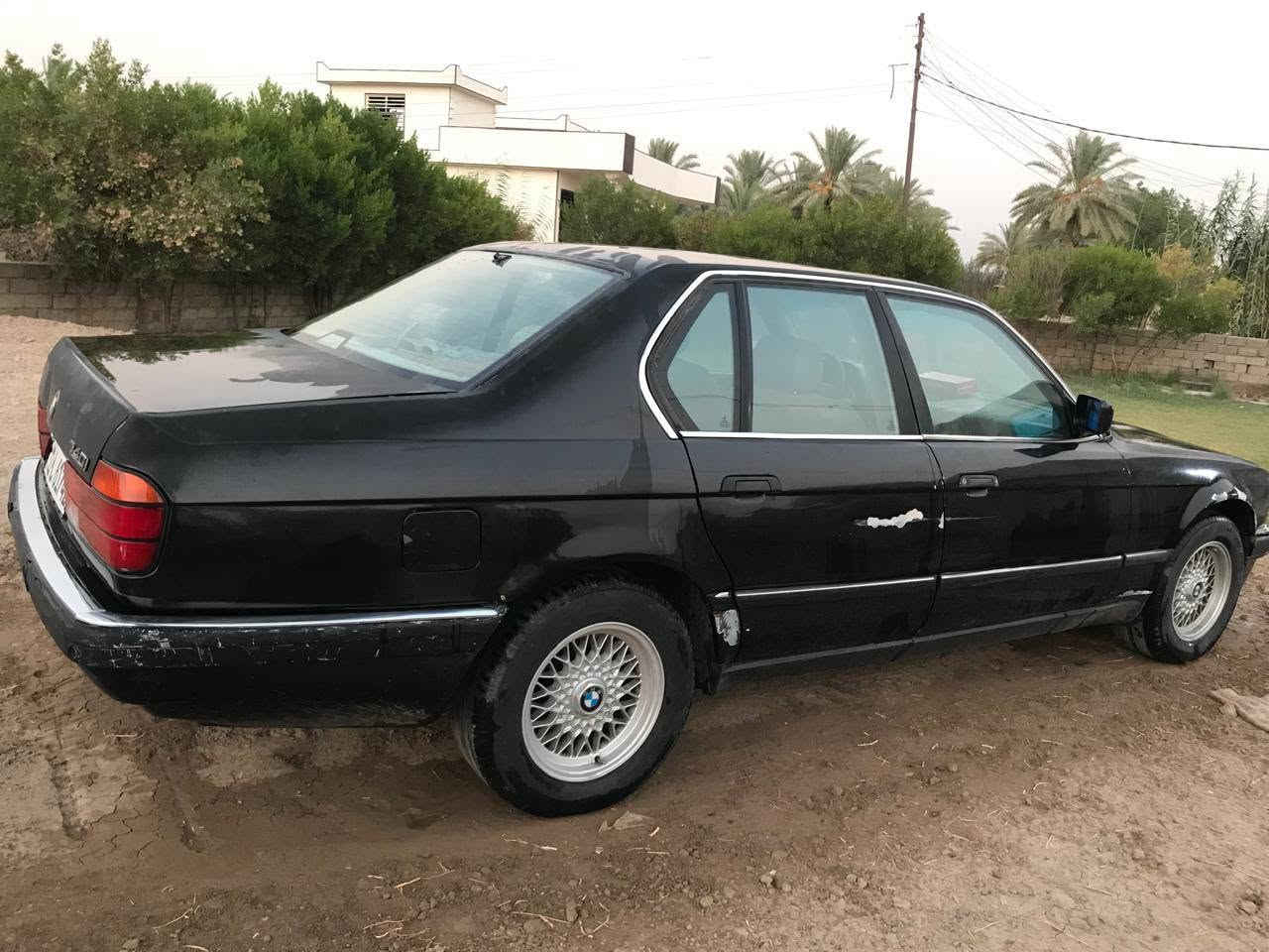 السلام عليكم بي ام حجم 740 فول مواصفات كير ومحرك مكفول السياره تريد صبغ المكان بغداد رقم الهاتف ***********.  ***********
