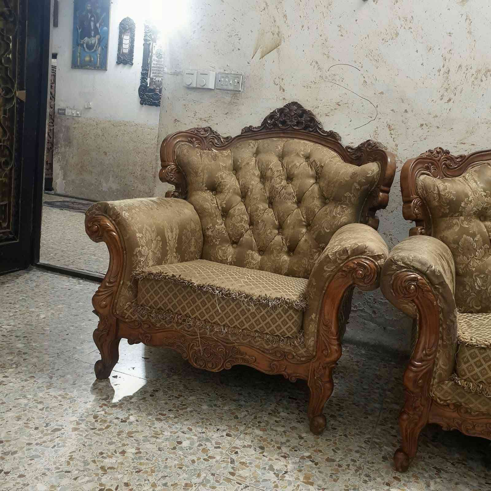 خليجي • خشب بورمي • ١٠ مقاعد