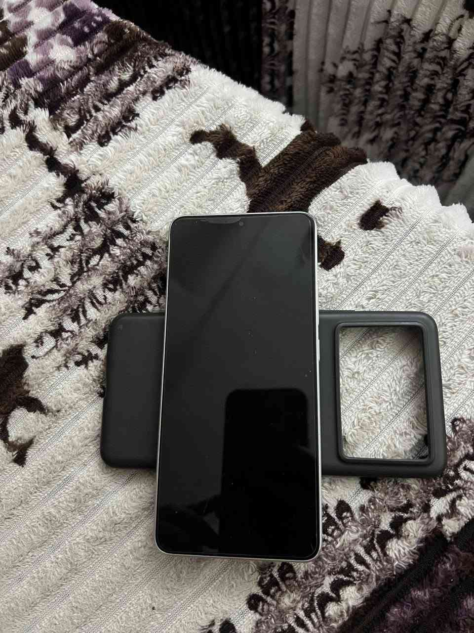 Poco x6 pro 5g 
330
كامل ملحقات
*********** 
واتساب واتصال
