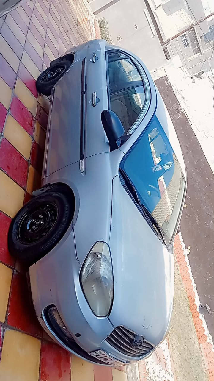 سلام عليكم اكسنت ٢٠٠٩خليجي
بيه بس بنيد صبغ 
 تخم تاير جديد 
تبريد ثلج
صدر جديد
رقم بغداد انكليزي
رقم الهاتف
***********
