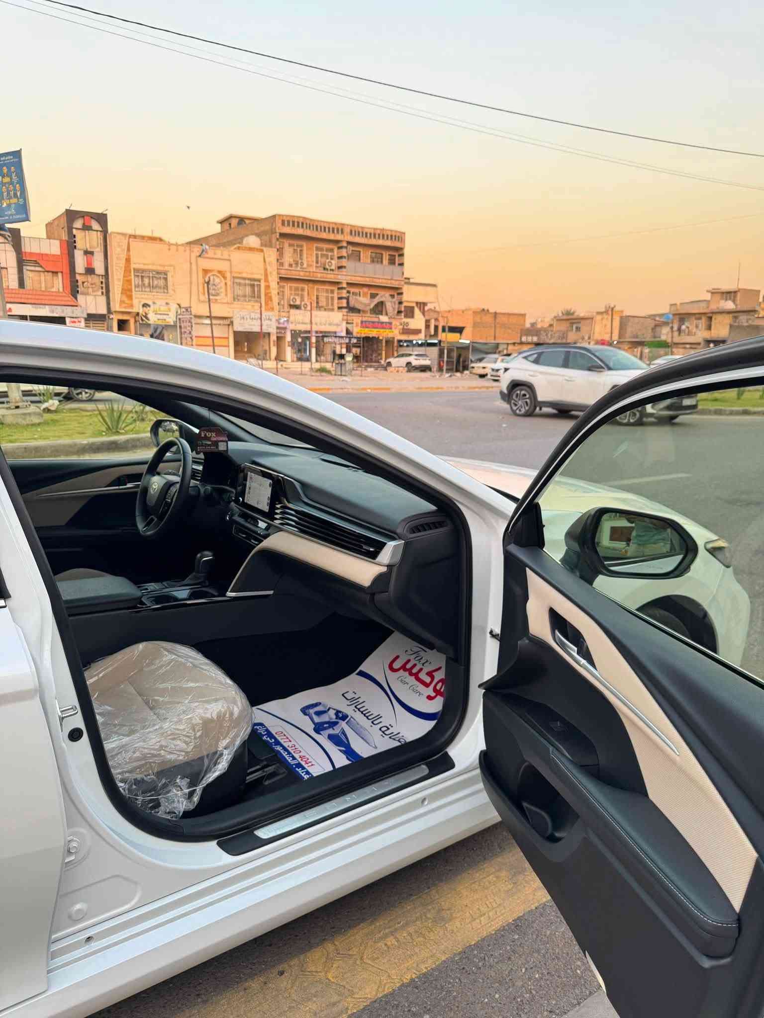 السلام عليكم
كامري ساز  بانزين فقط  موديل 2025
السيارة ماشية 4.500 كم 
السعر 28.500$ وبيها مجال بسيط 
بدون صبغ بدون تكحيل بدون رصعات سيارة جديدة 

هـ ***********
