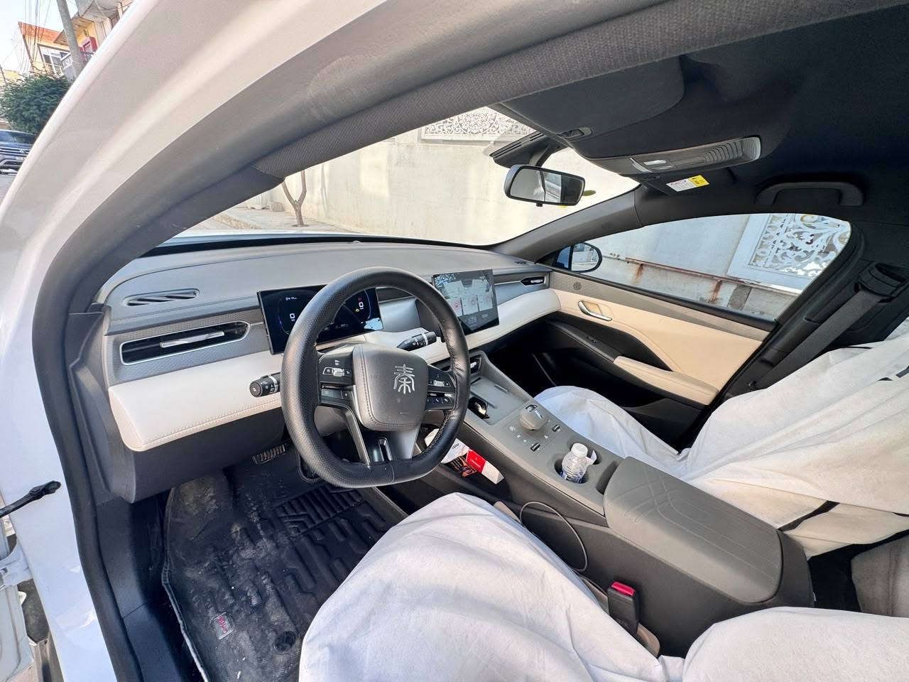 بي واي دي  BYD Qin plus 2025.
📌مواصفات.♦️ویل ره‌ش.♦️ناو زه‌رەد

♦️کارەبایی و بەنزین و هایبريد.

♦️بصمة شاشةوكاميرا.

♦️تحديد سورعه.♦️پشت و پێش لید ڤۆلیۆم

♦️ کارت و وایەر شحنی لەگەڵە.

 ✈️ته‌نها 14 هه‌زار رۆیشتوه‌.کتابی جام ڕەشیشی هەیە

📍هیجی نیه‌ زۆر خاوینه‌

 💵سعر:136$🔥

☎️مۆبایل  *********** السليمانية, العراق
