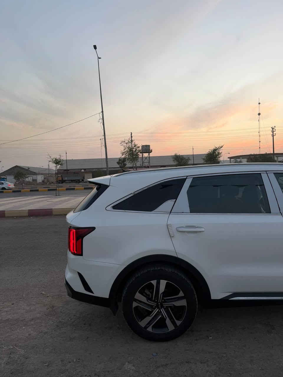 السلام عليكم
سورنتو 2023خليجي 6 سلندر 
كفالة عامه من البارد والصبغ
رقم بابل دولي 
ماشيه 70 الف
بصمه تشغيل عن بعد
كشن كهرباء 
قماره حديد
السعر 260

📍ديوانيه 
***********
