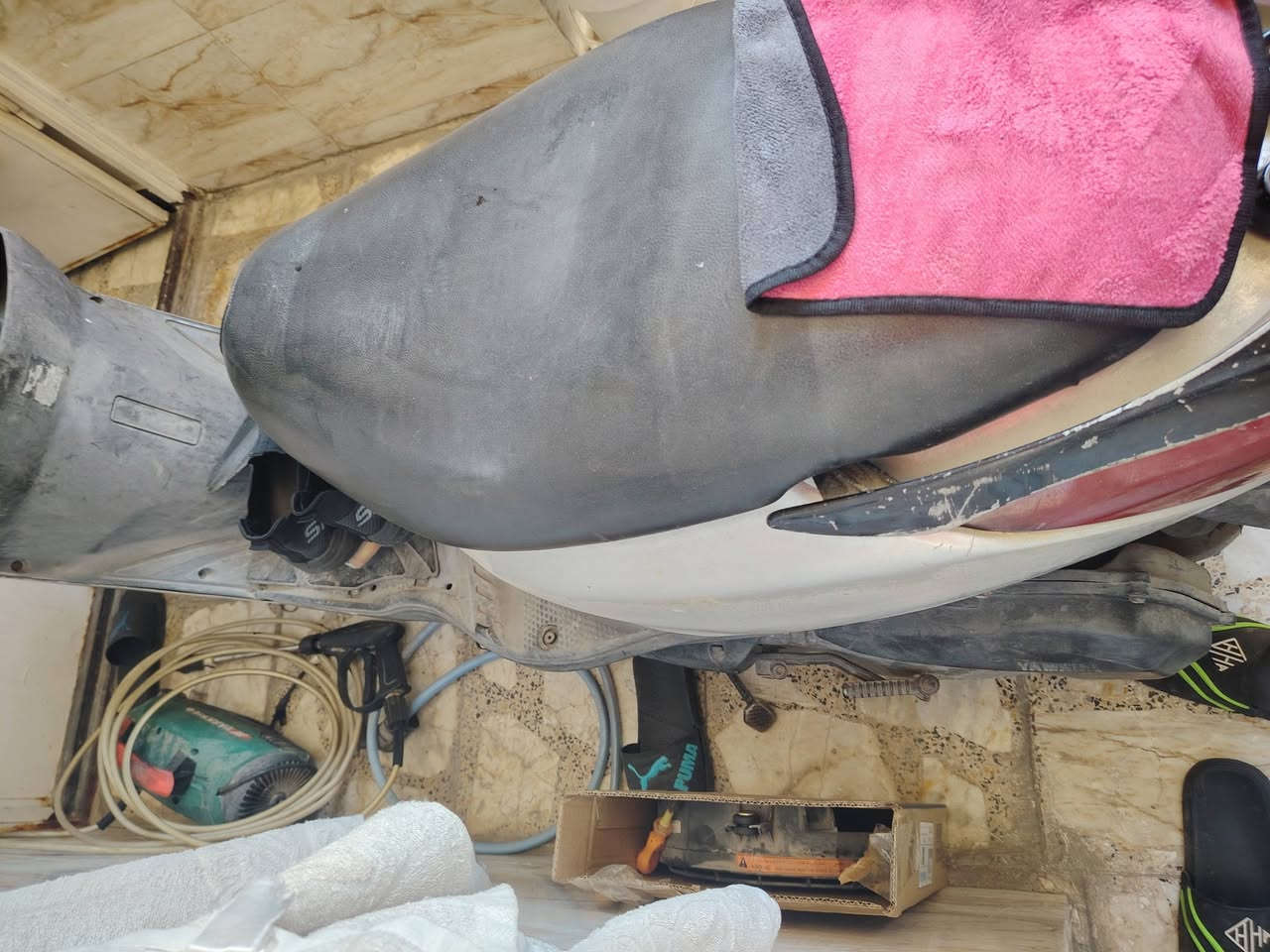 درجة بريز ١٤٠ نضيفه تشتغل سلف وهندر
مكاني بغداد الجديده ***********
ب٣٠٠قفل
