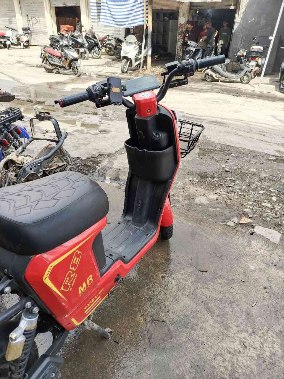 R8 • بطاريات شرط • موتور نضيف