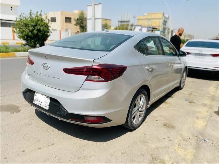 النترا 2020 امريكي للبيع 
حادثها غرق 
بالعراق تبديل بنيد ودعامية اصليات 
الباقي كله مكفول 
السيارة جديدة
لايتات جدد اصليات
تخم تاير 
ماشية 98

السعر 95 بيها مجال مستعجل 
على البيعه باي وكت اتصل 
مكان السيارة بغداد البنوك 
*********** و مجود واتساب
