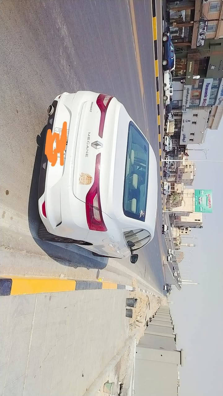 رينو خليجي مديل 2021
مكينه 1600 المرغوب دوش كير كفاله 
سياره جديده وحلوه  حداديه 80/100 تخم تاير  شد جديد ﷼
بيهة بارد بلمدكر خلفي صفحت سايق
***********
السعر88مجال قليل
