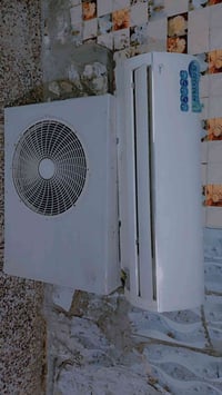 سبلت طنين بي ليك فقط شغال بس تسوي تشحنه غازي تصاله على رقم 07759886526...