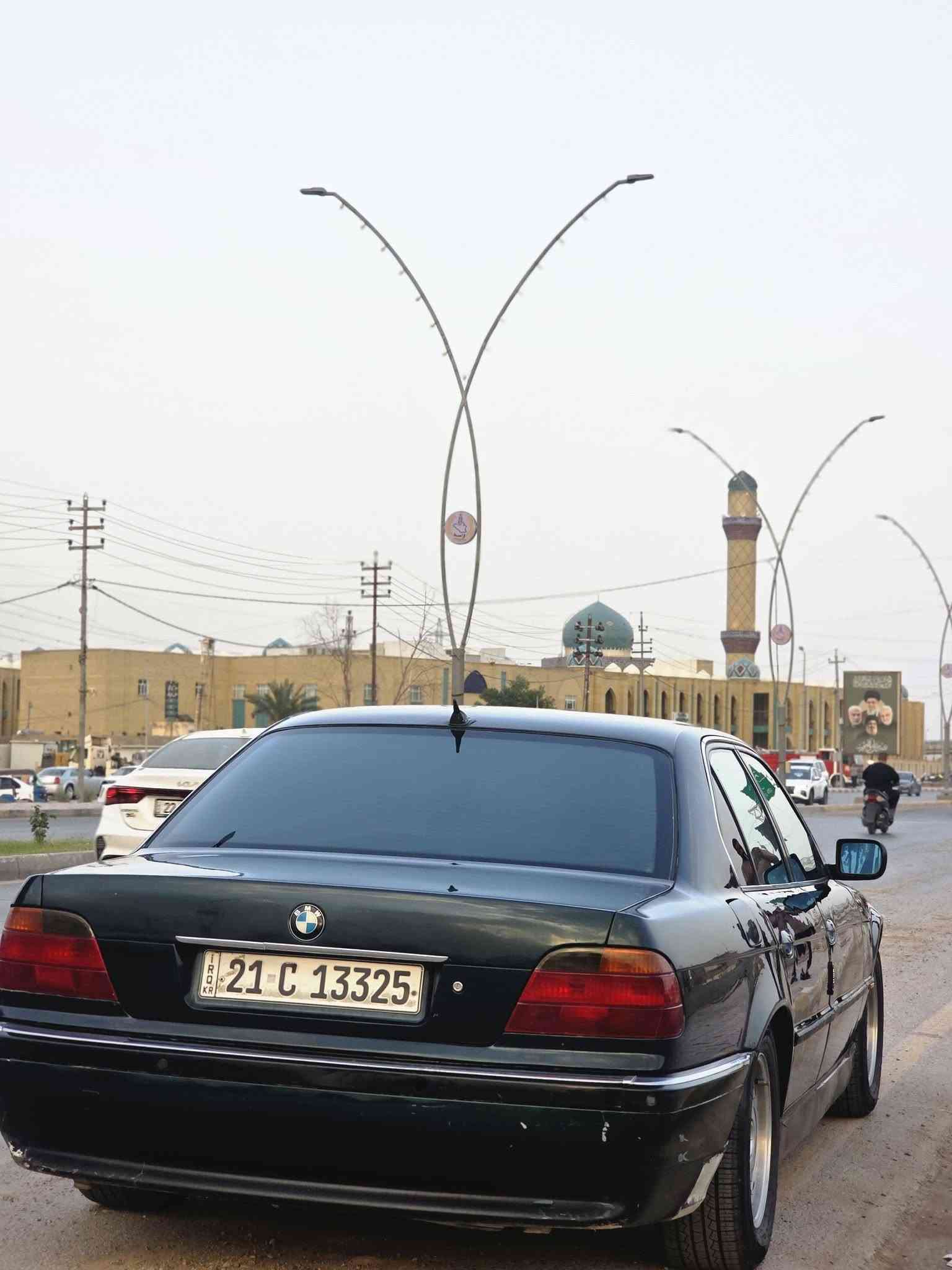 السلام عليكم 
رايده ب ٥٥ او مراوس باحدث مع الفرق 
مكانه ديوانية 
***********
***********
