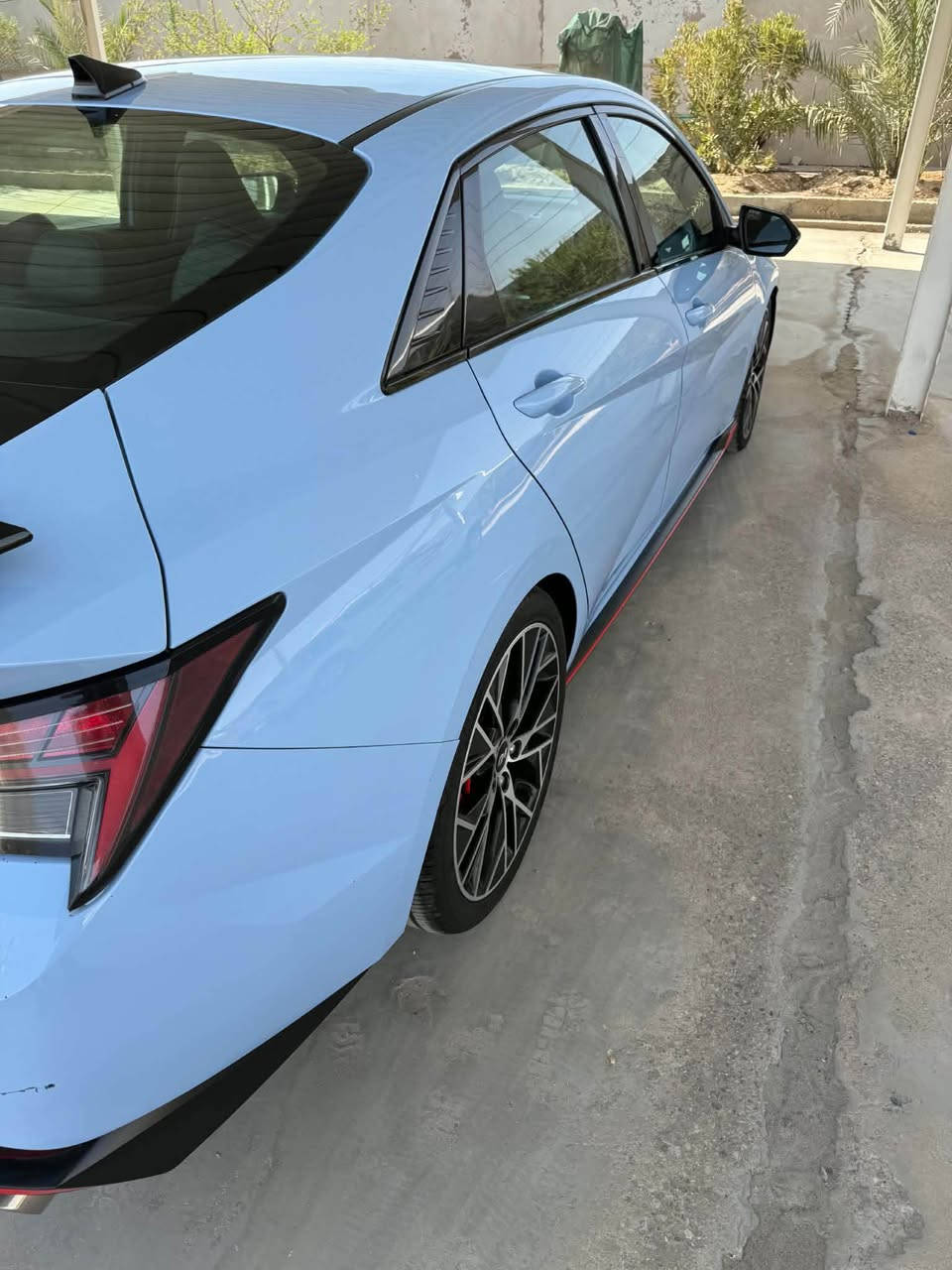 الالنترا N بسمي لون مميز كير عادي
مكينه 2000 تيربوو 
مواصفات N معروفه 
حادثة فقط مقدمة البنيد بدون فتح شرط
الباقي كفاله وجاهزه من كلشي 
بيع او مراوس 
*********** البصرة, العراق
