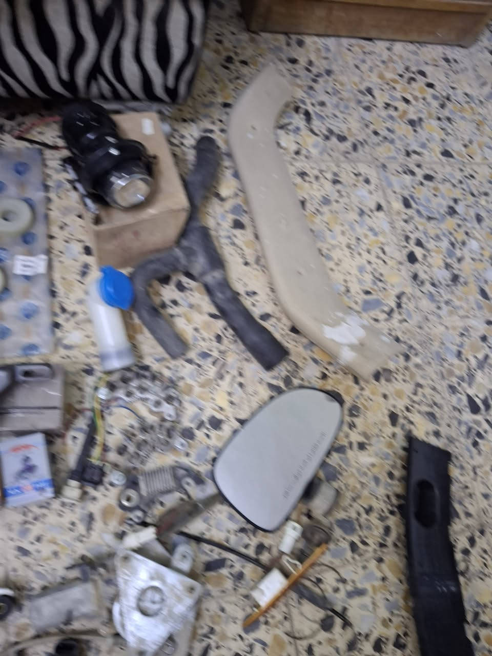 السلام عليكم ورحمة الله وبركاته 
من رخصة الادمن المحترم والمشرفين والأعضاء الكرام 🌹 
للبيع أدوات احتياطية شيري فلوين 2 تصفية اخر وجبة ✅️🟢🟥🔴
مكاني بغداد العامرية 
ملاحظة 📝 🗒 (ابيع جملة كلهن )
***********
