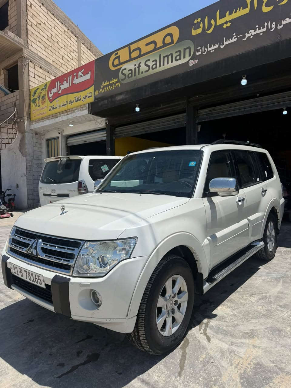 باجيرو • ٢٠١٠ • مكفولة