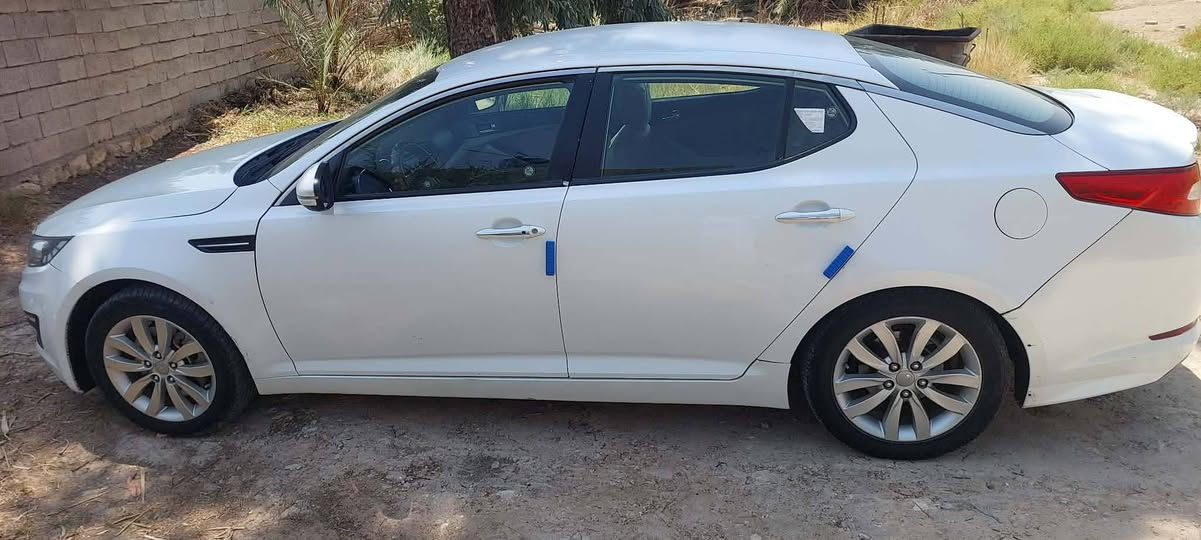 اوبتما خليجي موديل 12 فول مواصفات بصمه مكينه 2000  مكفوله كفاله عامه السعر 130 بيها مجال
***********
