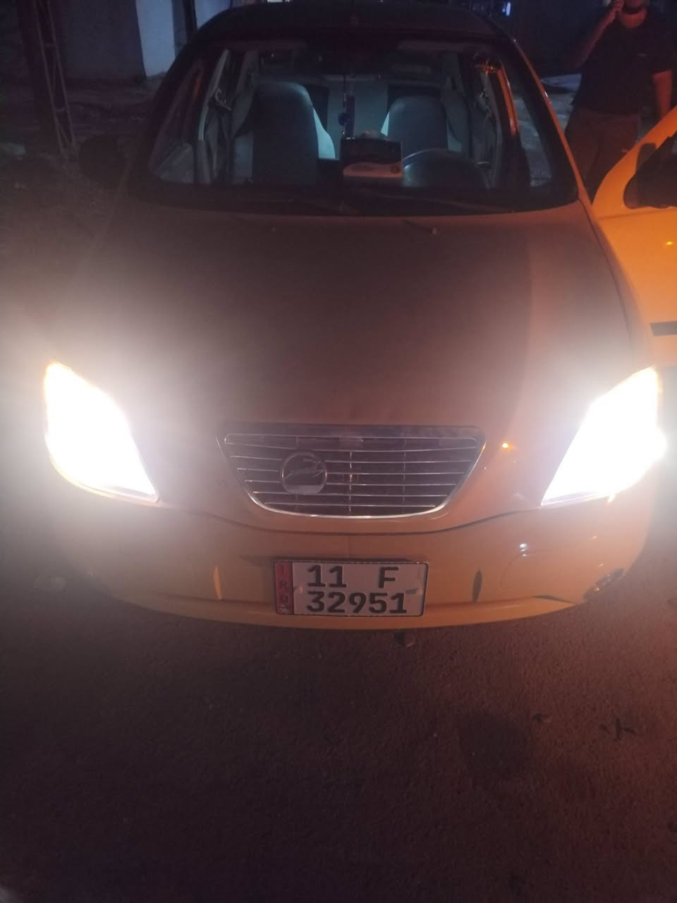 اعيد النش بسبب الوعود الكاذبه

طيبه مديل 16 للبيع

عنواني كفائات السيديه للاستفسار ع االرقم او ع الماسنجر
***********

سعرها ٣٦ وبيها مجال سياره مو سعرها لاكن متوازي ع بيعتها
