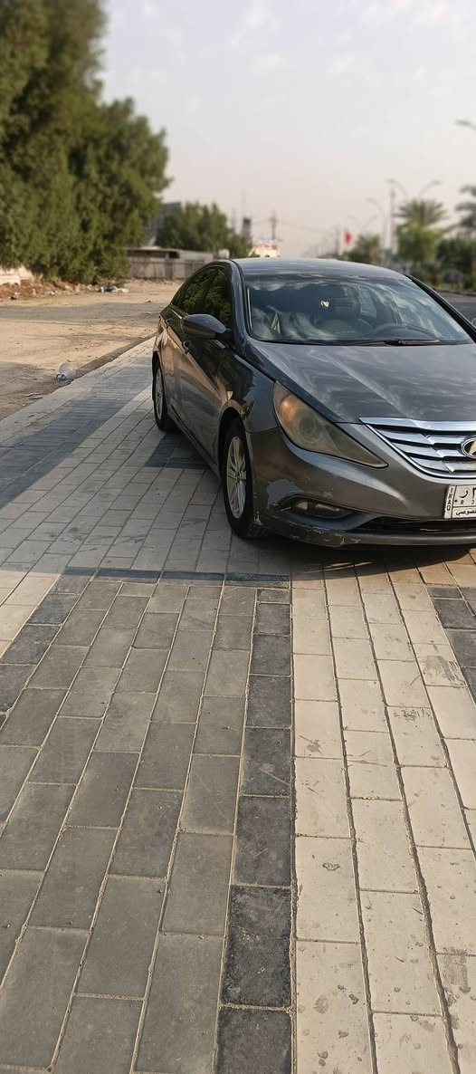 سلام عليكم 👋
سوناتة 2013 ورد امريكي 
نص فول كشنات حار وبارد 
شاشة كامرة 
تحكم ستيرن 
كشنات كهربائية 
حادث بس كلير 
سعر 95وبيهة مجال 
رقم ***********
عنوان بغداد دورة شارع 60
