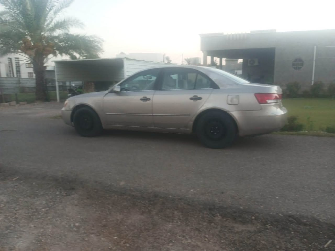 سوناتا موديل ٢٠٠٨ سياره محرك كير تبريد بشرط سياره ادوات مكان رمادي السعر ٣٨استفسار ***********

نص مكتوب في الصور:
- الأحد