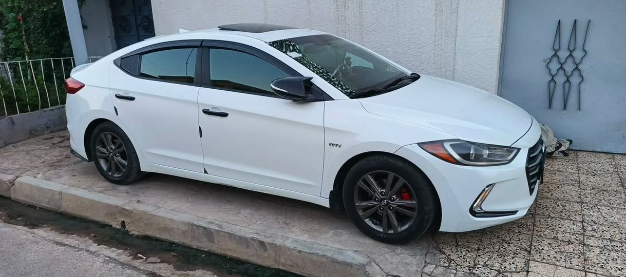 النترا 2018 أمريكي رقم أربيل وشرط التحويل 
سنويه إلى 2031
لون ابيضّ صدفي 
محرك 20 شرط ممفتوح
كير AT المرغوب 
نقطه عمياء  
تبريد وتدفئة شغالات
تدفئة كشنات 
فتحه سقف (تنته)
أناره داخليه 
بك لايت نحله
ماشيه 142 ألف 
حادثها ربع الجاملغ الخلفي 
السعر اتصل على الرقم أو ادخل خاص 
رقم التلفون ***********

