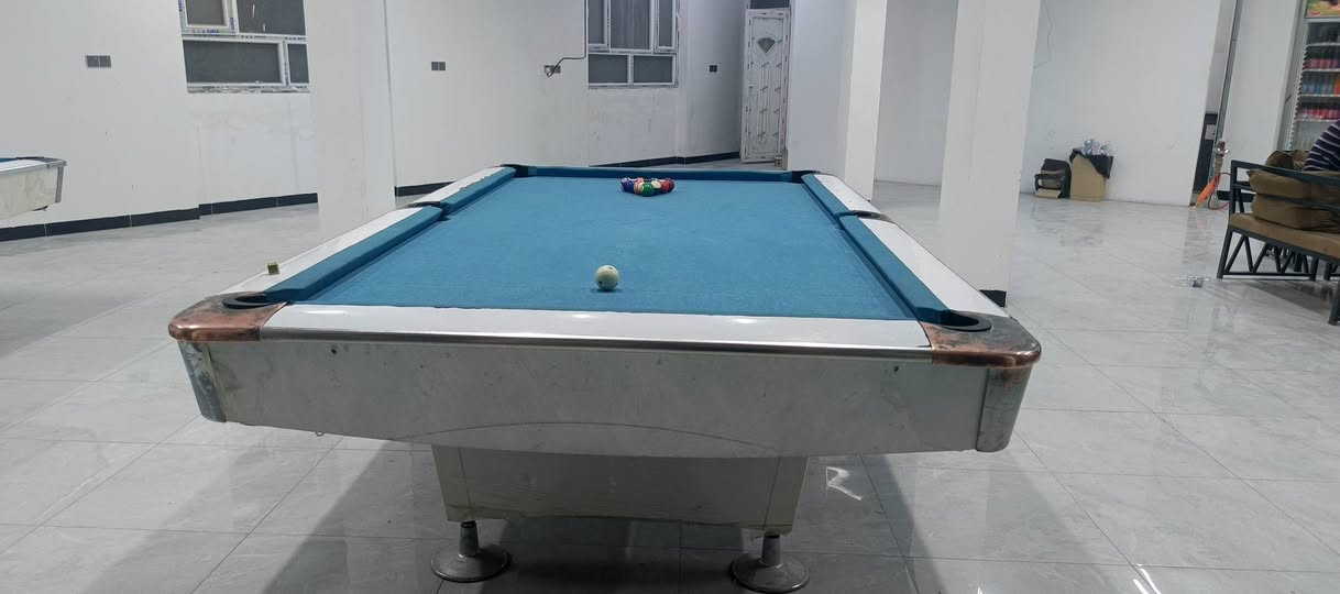 ميز بليارد عدد 2 نوع كنك ماستر مستعمل نضيف 
سعر الواحد 7 ورقات 700 دولار 
مكانهن كربلاء 
للاتصال ***********
