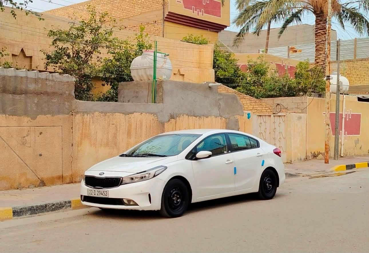 سيارة فورتي وارد امريكي محرك 2000 دوش رقم وسنوية ثاني يوم التحويل جاهزة هزة ومكينه وحدادة مكفولة السعر ١١٠ بي مجال بسيط استفسار اتصل على الرقم ‭***********‬
