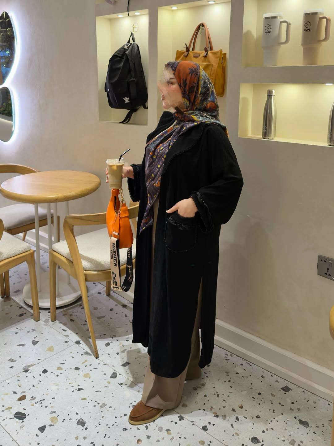 New collection 🍂✨🎃🧡🦚

وصل حديثآ قطعة عبارة عن فن سواد فاحم جدا 

شك يدوي ✨🪄

كوالتي راقي جدا جداااا

ملاحظة الحقيبة متوفرة باللون البرتقالي والبني والبيج

الكيلوت مع الربطة متوفرين ايضا🎃🍁🍂🧡

عدد محدود 

للأستفسار يرجى مراسلة الصفحة لطفا 💌

عنواننا البصرة شارع السعدي مقابل أصباغ جوتن 📍

يوجد توصيل 🚚 سريع إلى كافة أنحاء العراق 🇮🇶 

#explorepage #explore #style #outfitoftheday
