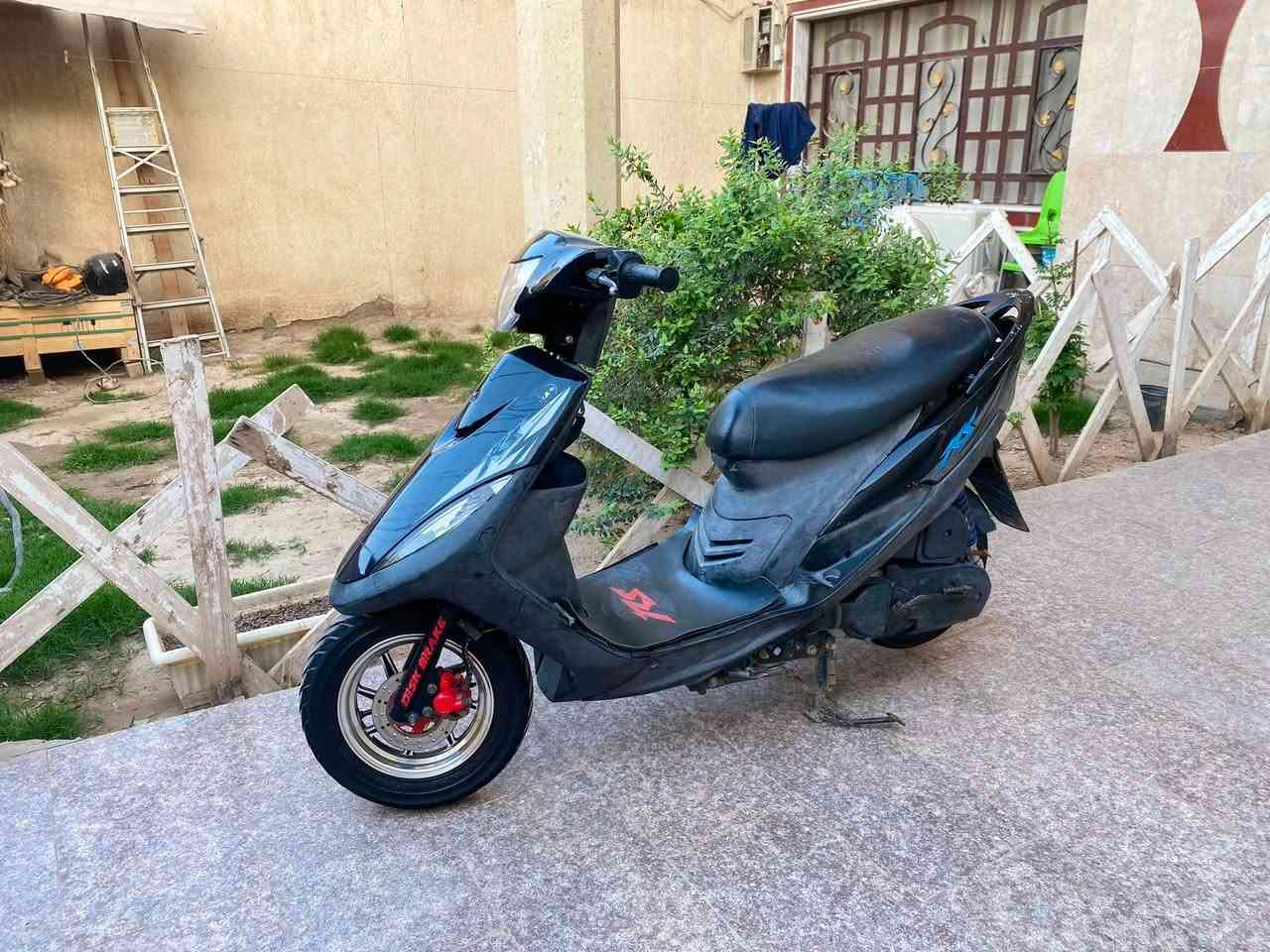 ماكس عدله للبيع
بلادي  ما مفتوحه  ولا لايح برغي من المكينه افحص وين ميعجيبك ويلات اصليه موجوده وهذن هديه وياهه العنوان حله مركز الرقم(***********)
