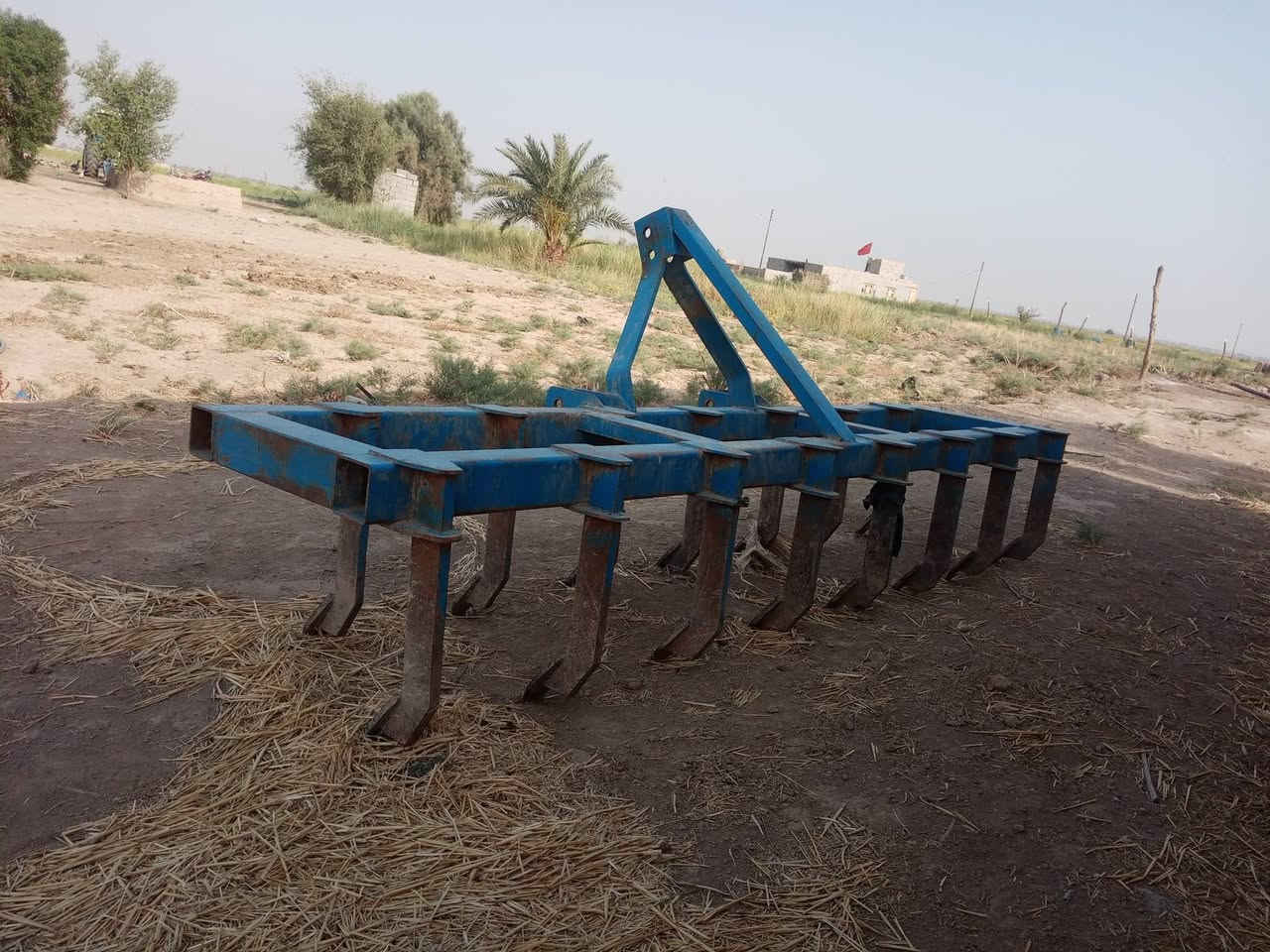نيو هولند • موديل ٢٠١٢ • رقم ديالى