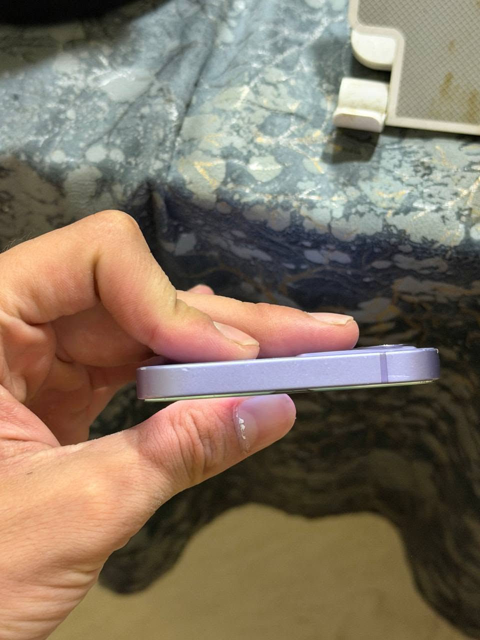 📱 للبيع iPhone 12 – 64GB
🔋 صحة البطارية: 80% 💾 السعة: 64GB ✨ الجهاز نظيف وما فيه أي شي ✅ كلشي شغال تمام وماكو اي تبديل  🎨 اللون: بنفسجي

📍 العنوان: أربيل – بختياري – شارع 20 📞 للتواصل: ***********

💰 السعر: قابل للتفاوض
