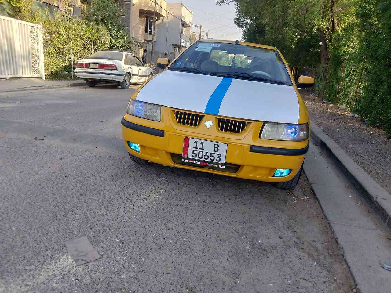 سمند موديل ١١ محرك لاصرف ولاتبخير صدر أمامي وخلفي جديد تخم تاير جديد تبريد ثلج دوشمه ارضيه وسقف وكشنات رقم دولي بغداد السعر ٣١ وبيهه مجال قليل ***********

