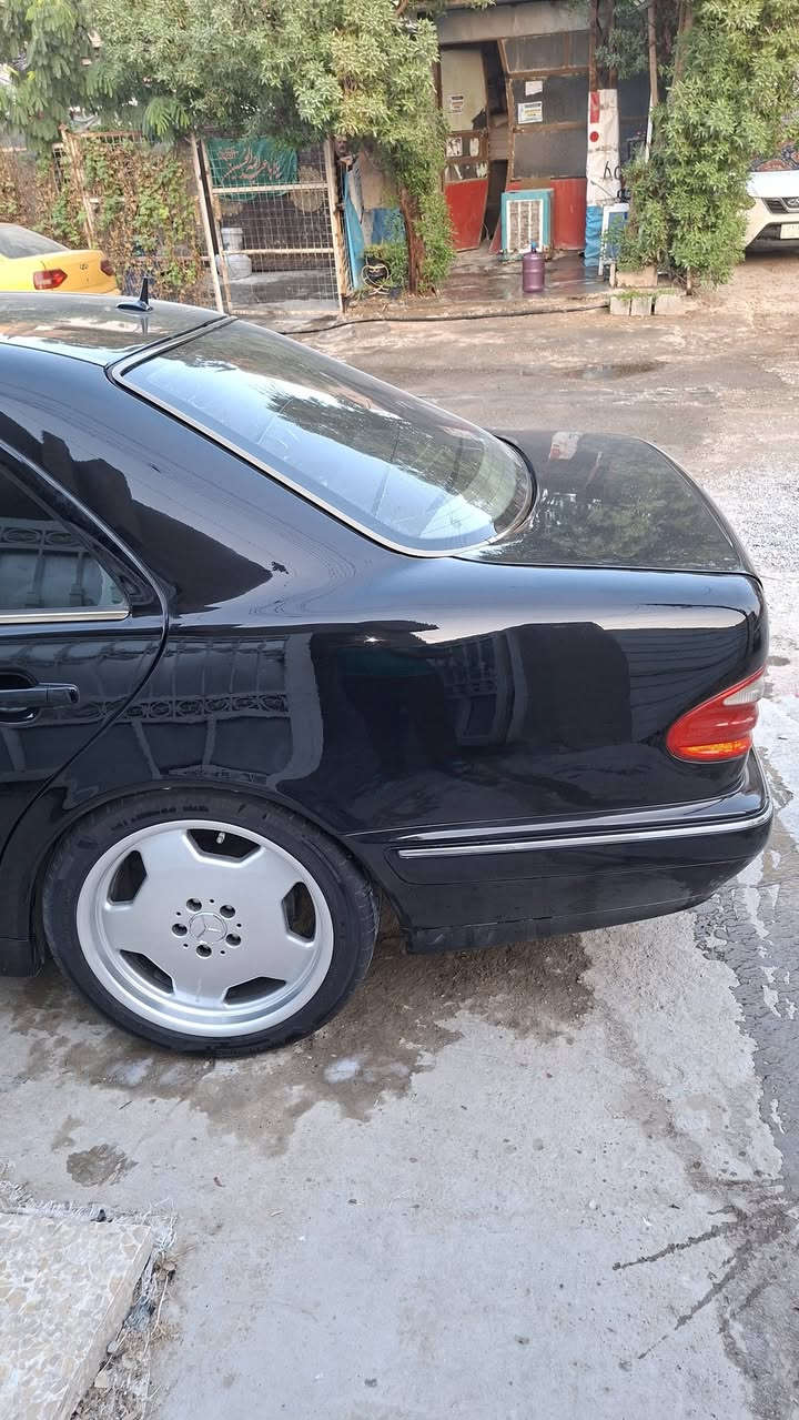 مارسيدس ام عيون موديل 2000 وارد يابان اللون اسود محرك E320 V6غرفة جلد حمصي تخم ويل 2 سايز AMG تخم تاير جديد لايتات زنون شركة كير محرك كفاله تبريد شغال ثلج السياره جديده بيهة ضربه بجاملغ الخلفي وباقي مكفول مصبوغه عام جمالي درجه اولى فرن مسجل قلاب شاشه حدادية جديده خلفي امامي سياره جاهزة من كلشي رقم بغداد ألماني شرط تحويل مكان السياره بغداد الزعفرانية وبالعافية على ياخذهة السعر105 وبيهة مجال بسيط ***********
