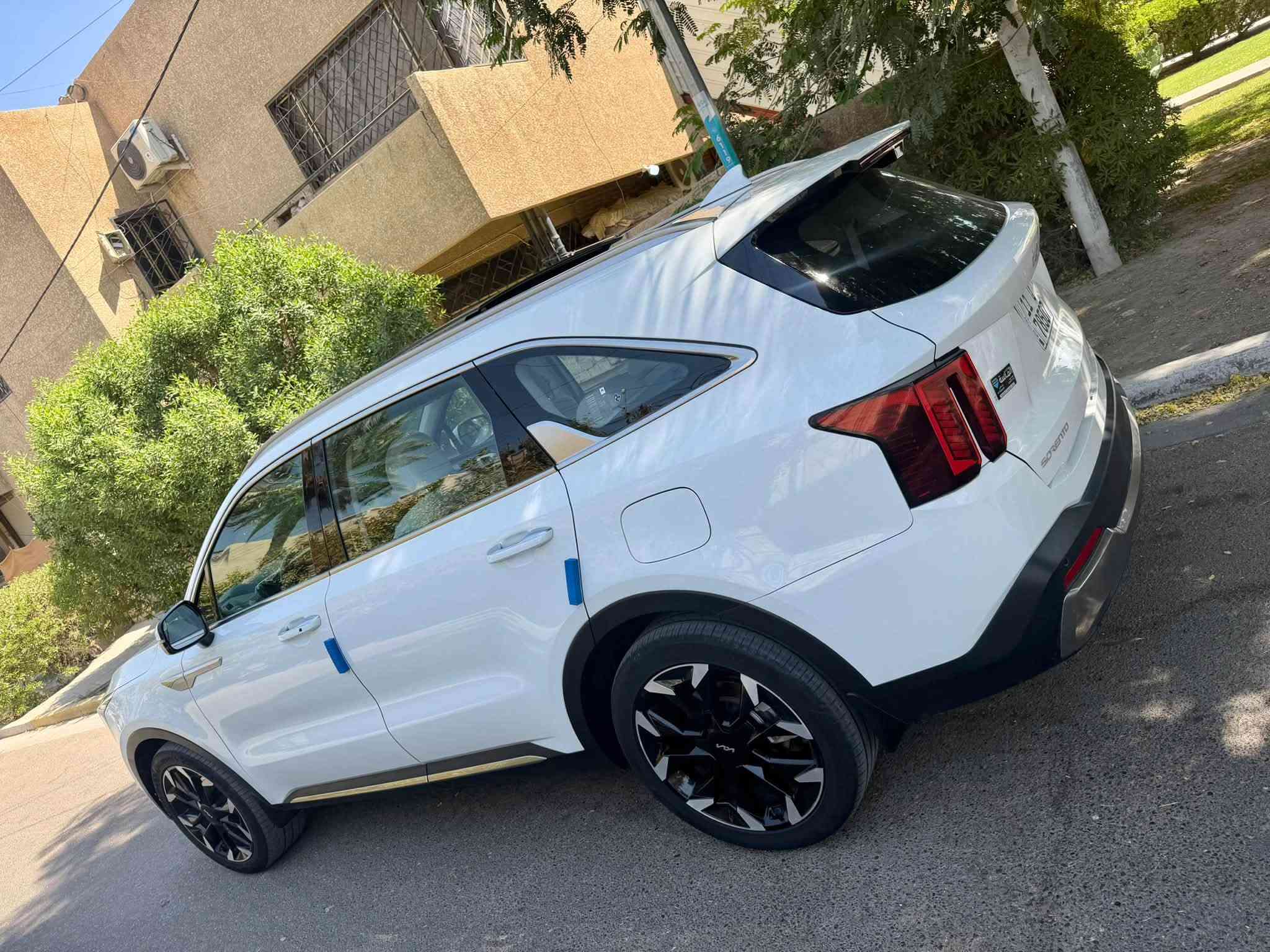 كيا سورنتو موديل 2025خليجي رقم بغداد باسمي محرك 6 سلندر مكفوله من الضربه والصبغ والبارد شكم مكان رصعه مبينات ماشيه 49 مواصفاته فول بنوراما دبل كامره شاشه داتشو ويل 20 اناره داخليه ابيض اريل نفكيشن جنطه كهرباء سايد بريك بصمه كشنات كهرباء بردات رادار امامي خلفي سياره جديده مكاني بغداد السعر 297

***********
