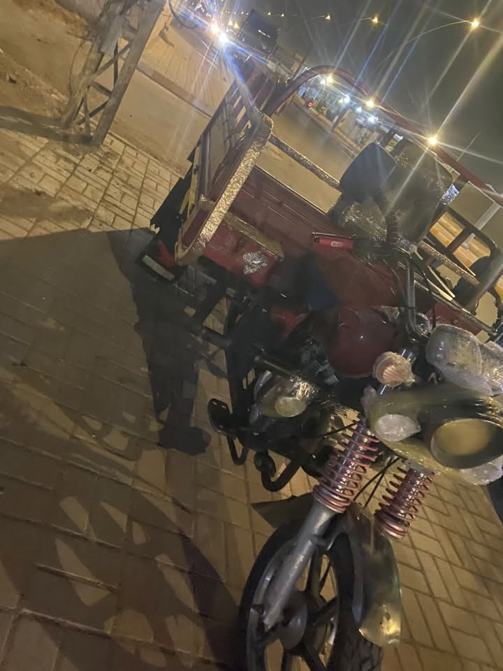 سلام عليكم ستوته لبيع موديل ٢٠٢٢ ستوته جديده نقصه بس باب مال بدي
ملاحضه مسجله سنويه كامله شرط تحويل 

لبيع أو مراوس حسب قناعه رقم هاتف ***********

ملاحضه مكلف بل نشر
