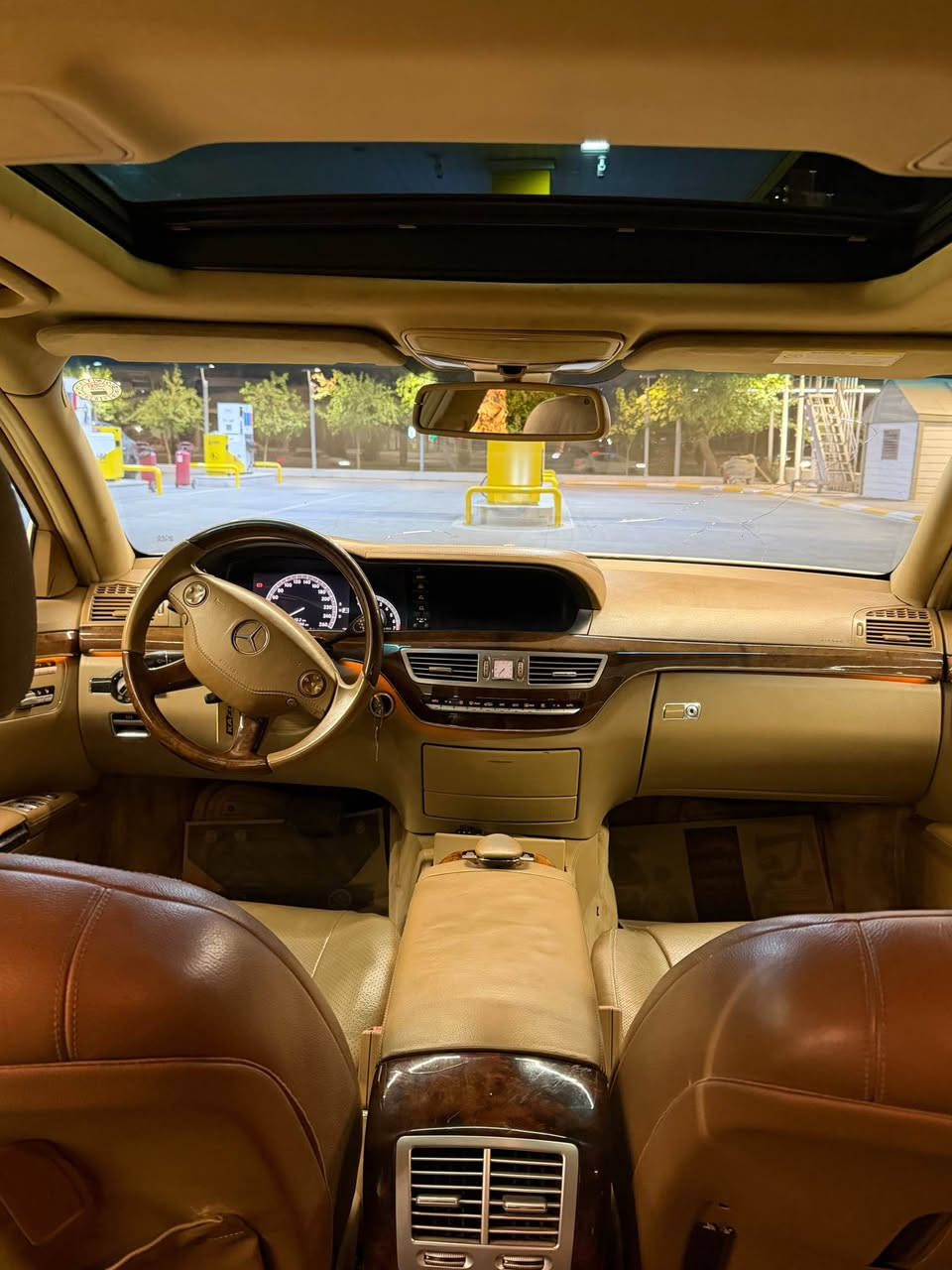 بـسـم اللە رەحـمان رحـیـم 

Marcedes benz s-class 

سەیارەکە ساخ ساخ 
مەکینە ٣٥٠   ٦بستۆن 
هەموو گیانی ئیشاکە مەزبوتە 
پاکانەی مروری بۆکراوە هەزای کراوە 
مۆدیل ٢٠٠٨ کەمل کراوە بە ٢٠١٣
مواسەفات خلیجیە 
دارگا لەرج 
تابرید مەرکەزی 
٤ دەرگا سەحب 
کوشین جلد 
کوشین خازن 
٤ کوشین کارەبا 
٥ پاردە بیلادی 
ئاوینە ئیشارت 
پانۆراما
کالەی کوشنی کارەبا 
قەپات مواسەفاتە 
تابرد لەگەل سویچ
گیرو مەکینەی بەشارت بی خالەل بی عەیبو عەر 
مالی مەدەنی بەشارت
لەسلیمانیم 
*********** السليمانية, العراق

