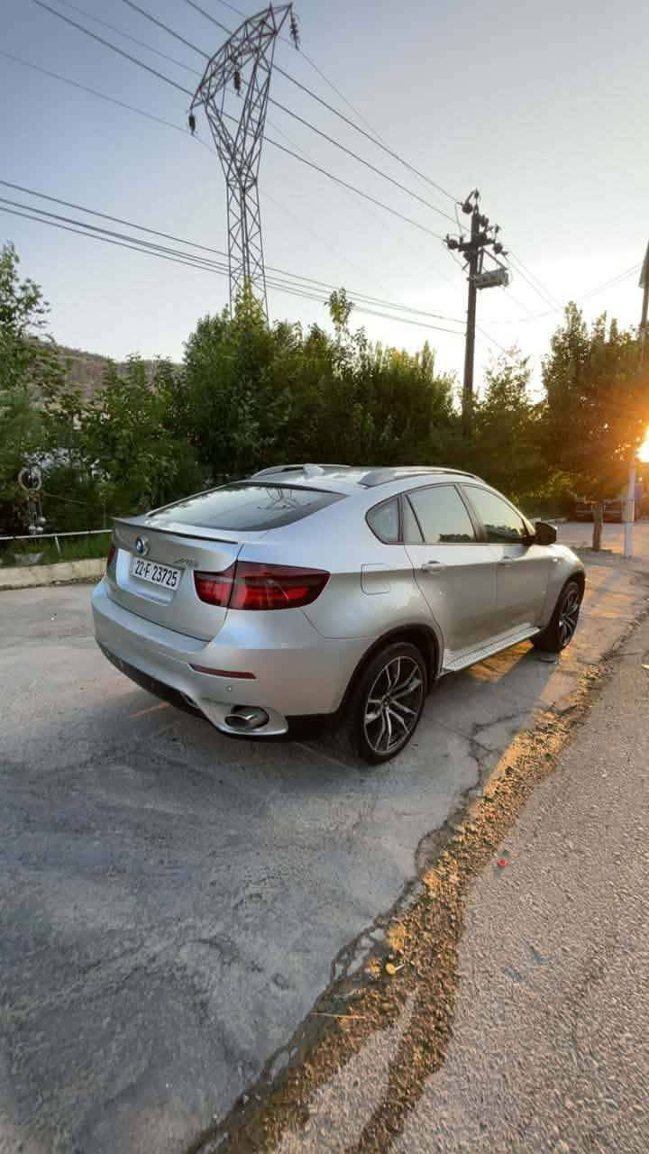 BMW   2011     x6
172000 km ڕۆیشتن
مەکینە 6 پستن مەڕغوب  n55 ✔
تەنها یەک جەمپی پشتی هەیە سۆناردانراوە 
دوو چملغ لەسەرساغە بۆیاخە بۆجوانی ➯
مواصفات سڵاید،کوشن vip,,لایت ئۆتۆ،،تەحدید سرعە،،8 حەساس،،ویل 20 m,,تەبرید مەرکەزی،،3 گێڕ،گێر شەفت لەسوکان،،چەندین  مواصفاتی تر....
گێڕو مەکینە وکارەبایی واکسل تحویل وغڕامە بەشەرتە ،،
سەنەوی تا 2030 نوێ ➡
4تایەی نوێ ➯

*********** واتساپ
شوێن شەقڵاوە
نرخ 140 $ شقلاوة, أربيل
