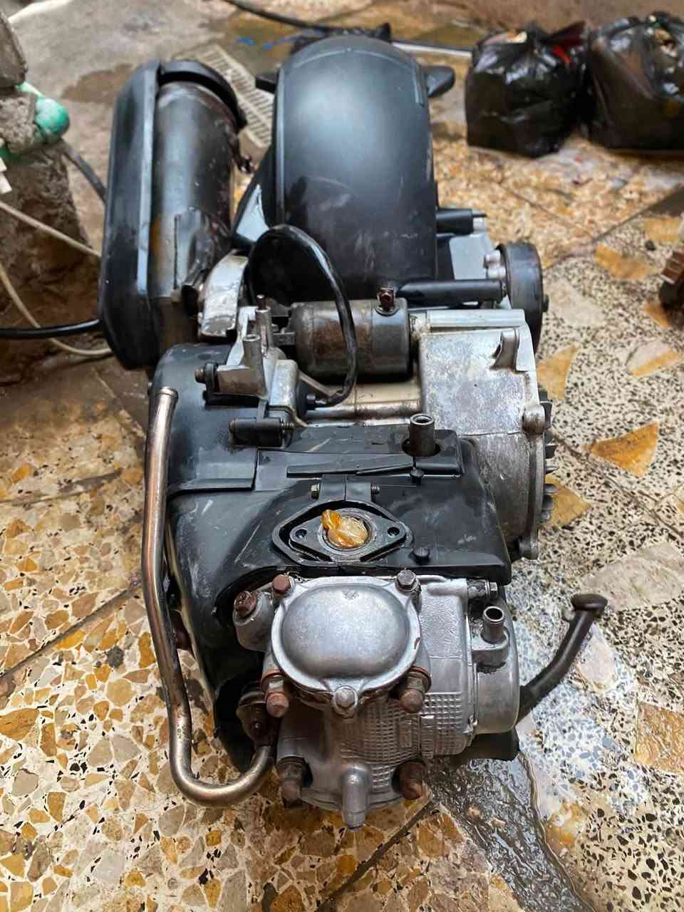 سلام عليكم شباب كفراته سكنس فحل تخم كامل ما نزول سعره 70 الف وعندي غراض قبق نفخ يباني 
وموجود قبق مسح كوري  شتحتاج غراض راسلني كلشي عندي كتف شحن جديدات باتري اجدبد عندي مكينه كابرتر كامله بس يحتاج اله تجفيت سعره 70 هيا وتفرعاته موجود دبلات خلفي اصليت مال يباني شرط شغل 15 الف بلادي عقوله نوزل وكبرتر عندي صدر نثيه وصدر فحل أبيعهن كامله هنا ول ماشه وتيار ويل 50 الف شرط شغل مكاني بغداد مدينه اصدر اكو توصيل ورقمي ***********
