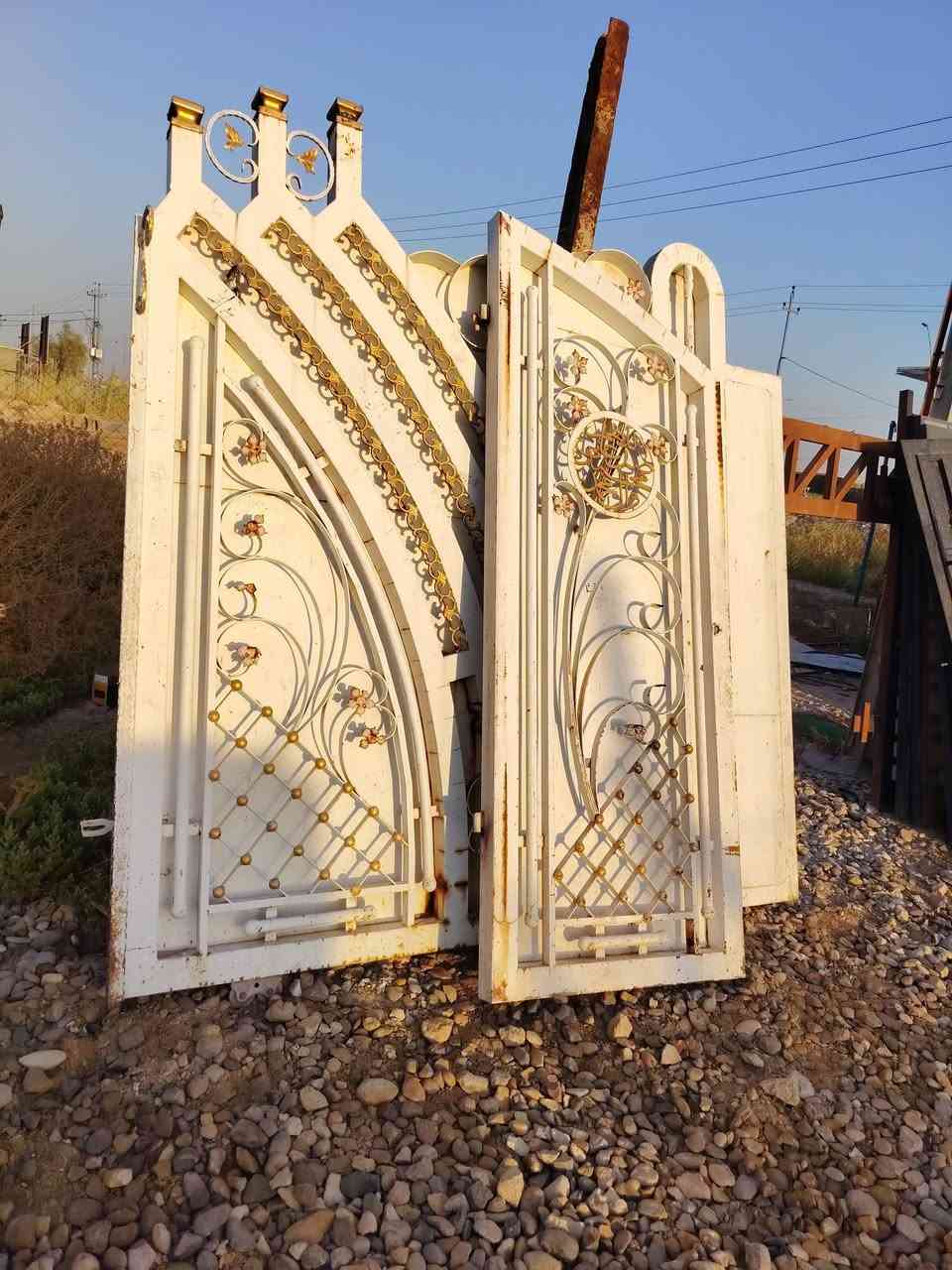 باب مستخدم نضيف للبيع بسعر ٣٥٠
***********
