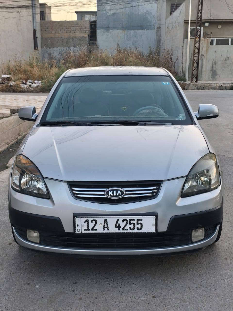 السلام عليكم للبيع نقد فقط اقساط مااا ابيع نقد فقط
السعر 75$ بيها مجال شي قليل 
كيا برايد2008 فوووول مواصفات اعلى فئة 

🔹كشنات جلد داخل اسود 
🔹هيتر بالكشن
🔹مري شفط
🔹ويل كب
🔹حساسات خلفية
🔹تحكمات 
🔹لاقطة اتصال
🔹اعلى مواصفات فوول 
🔹تبريدها ثلج 
رقم نينوى نكليزي  سنوية جديدة باسمي اني الشرعي 
سياره ضررها مال تحرير /بدون دواخل 
جاملغات الوره والسقف واكع عليه حصو  
موضح بصوره 

للاستفسار ...***********
