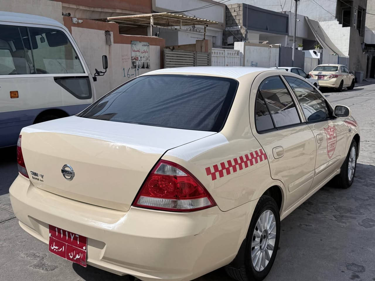 Nissan sunni 2012
گير توماتيك مةكينة ١٦ سپي
بستةك ليوي بونيتي سبوخة باقي سبوخي نية
ازيةتةكي كةمي پشتو پيشي هةية
هةندةك تةحديلي هةية
سةيارةكة زور جوانة زور خاوين مايتةوة 
چوار جام كارةباية تةبريت وةك بةفر 
غازو بةنزينة
گير مةكينة تةقةو رةقة بةشةرت
چوار تايةو ويلي لوكي لةژيرة
سةنةوي بةسةر نةچوة دوو مانگي ماية
زانياريم هةموي نوسية مشتةري ني مانديم مةكة
سعر ١١٥ كةمةك مةجال 
*********** أربيل, العراق
