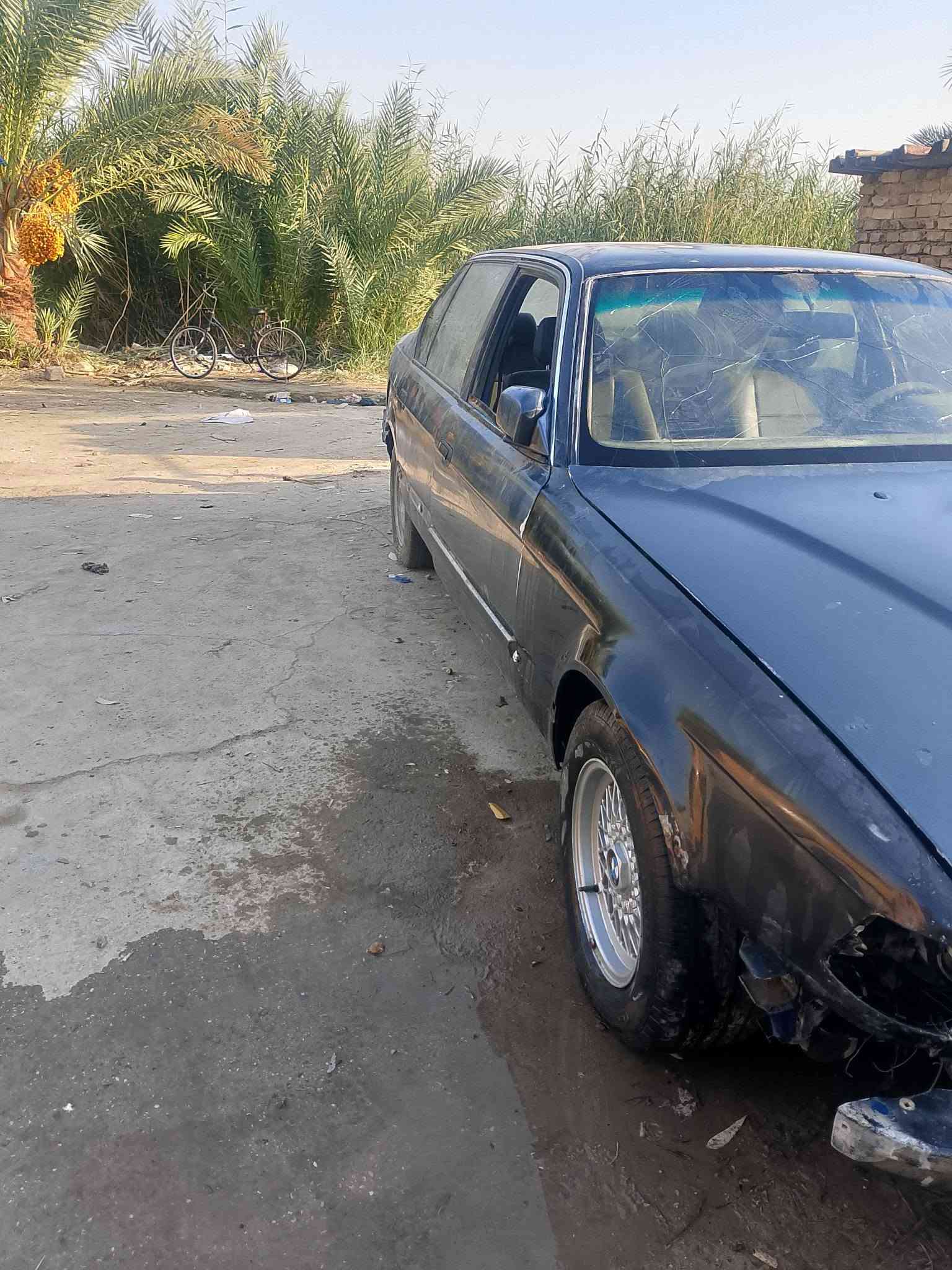 سلام عليكم للبيع بيم 700 وأربعين باب طويل غرفة جديدة
حدادية جديده محرك تجفيت جديد تخم تاير كير تمساح 
مال تعمير رقم مثنى السيارة اصل 30 شادلهة 40
كربلاء 30 بيهة مجال بصيط ***********
