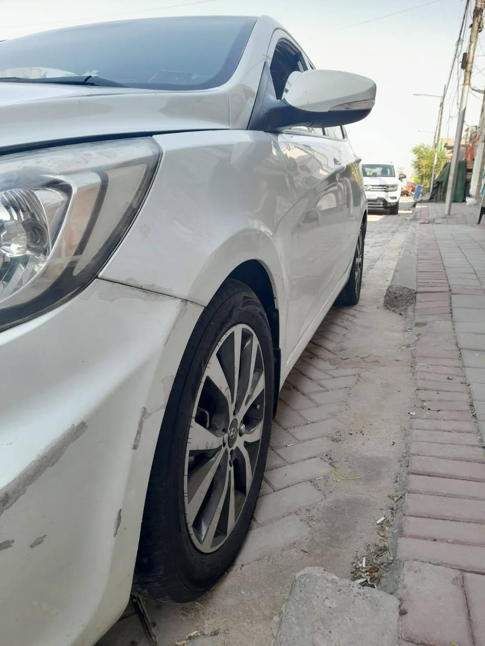 سلام عليكم اكسنت ٢٠١٦ خليجي رقم بغداد انكليزي بسمي محرك ١٦٠٠  سلايت ويل كب تخم تاير دوشمه شاشه السياره جاهزه من كلشي ماشيه ٧٧ الف استعمال شخصي مكان السياره بغداد مكلف بلنشر الاتصال ***********
