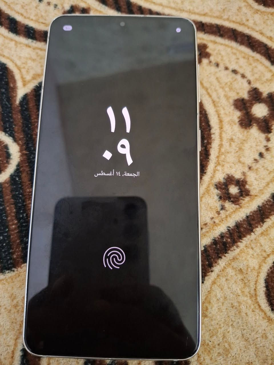 Galaxy S21 5G 
ذاكره128
شرط نظيف السعر325 وبي مجال بسيط 
***********
