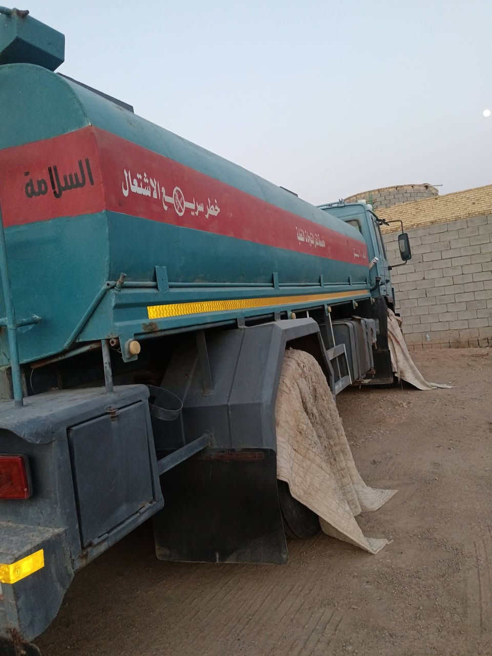 السلام عليكم سياره فالفو أف ٦ دنكر سنويه رقم بغداد باسمنه للبيع مكينه بلباكيت طخم تاير سياره مكفوله كفاله عامه عليه وكاله نفط باسمنه رقم الهاتف *********** المكان ذي قار الشطره
