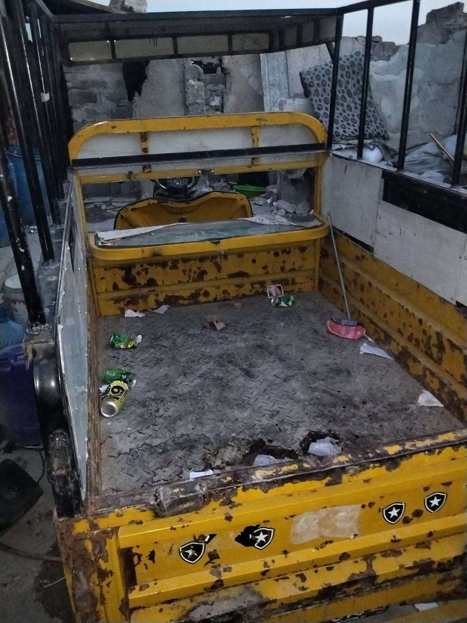 السلام عليكم ستوته شحن موديل 21بس عوزهه بطاريه يله تمشي السعر 900بيه مجال للطيبين العنوان البياع رقم الهاتف ***********
